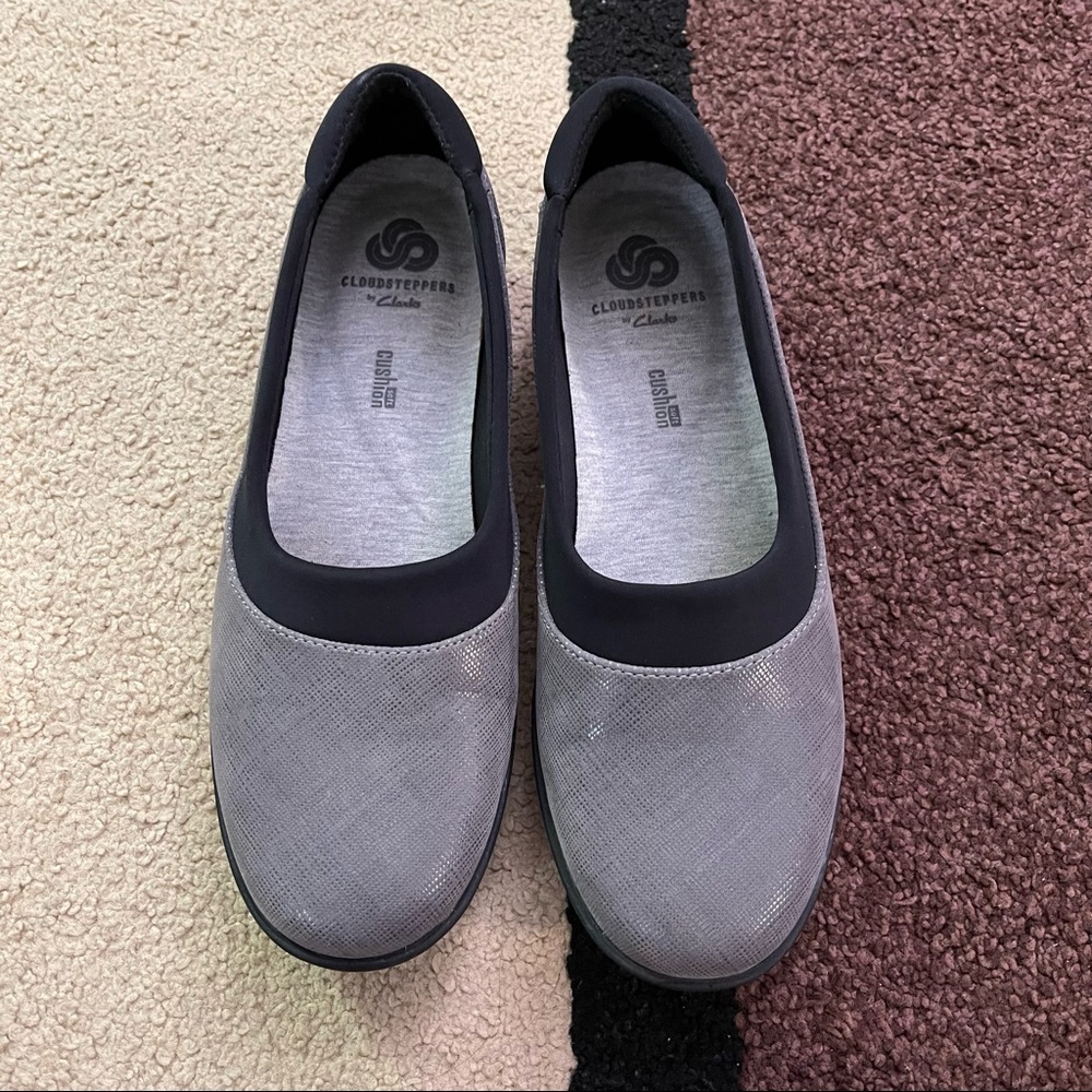 Cloudsteppers By Clarks- Soft Cushion, Size 6, Gr… - image 1
